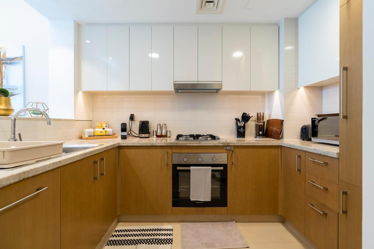 Prestige Living 1Br With Full Burj Khalifa View By Auberge Dubai Exterior photo