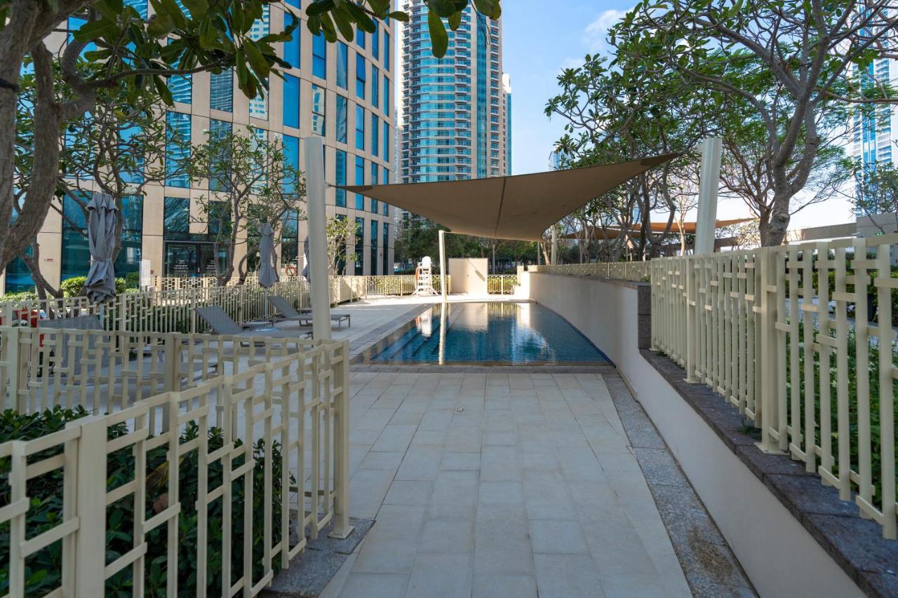 Prestige Living 1Br With Full Burj Khalifa View By Auberge Dubai Exterior photo